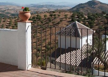 Top Holiday Homes and Bed and Breakfasts