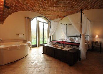 Top Holiday Homes and Bed and Breakfasts